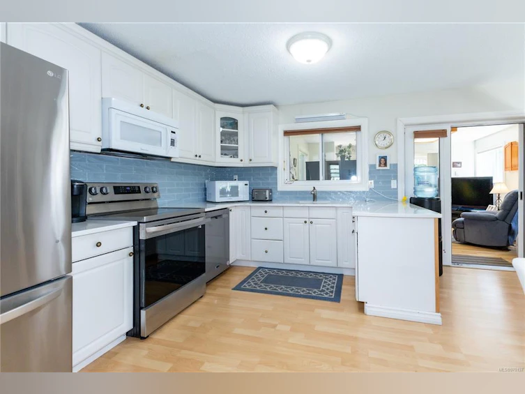2563 Spring Road, Campbell River, BC, V9W 4V8 - 31