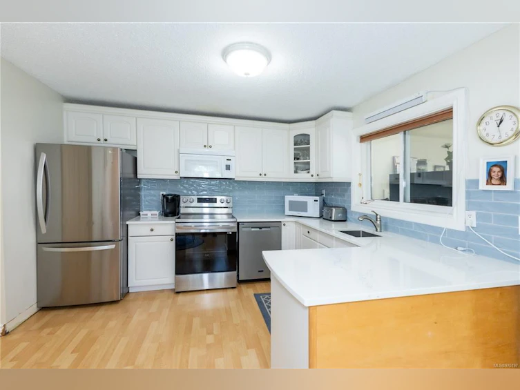 2563 Spring Road, Campbell River, BC, V9W 4V8 - 32