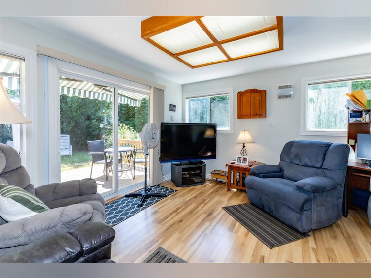 2563 Spring Road, Campbell River, BC, V9W 4V8 - 38