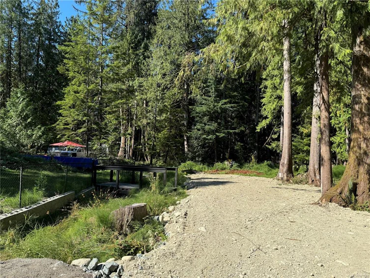 7376 Peri Road, Lake Cowichan, BC, V0R 2G0 - 76