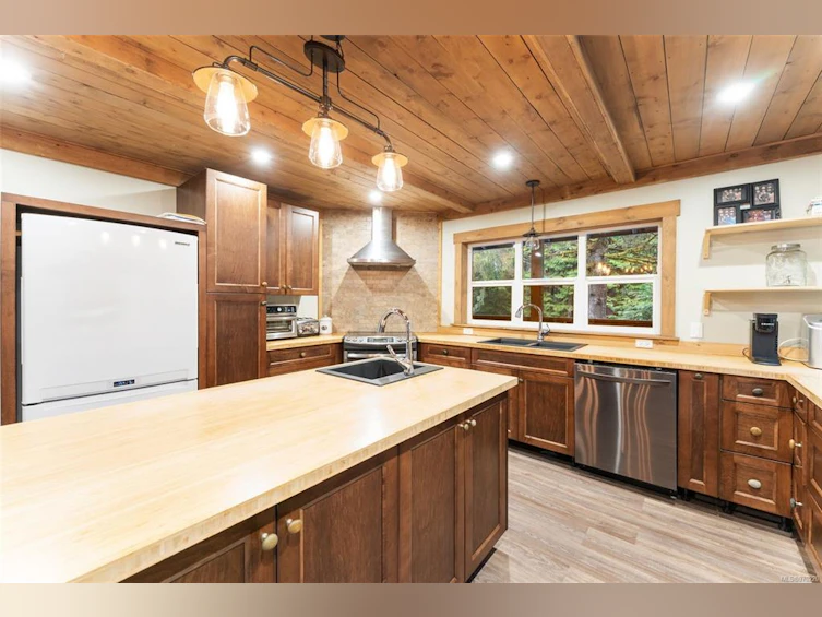 7376 Peri Road, Lake Cowichan, BC, V0R 2G0 - 30