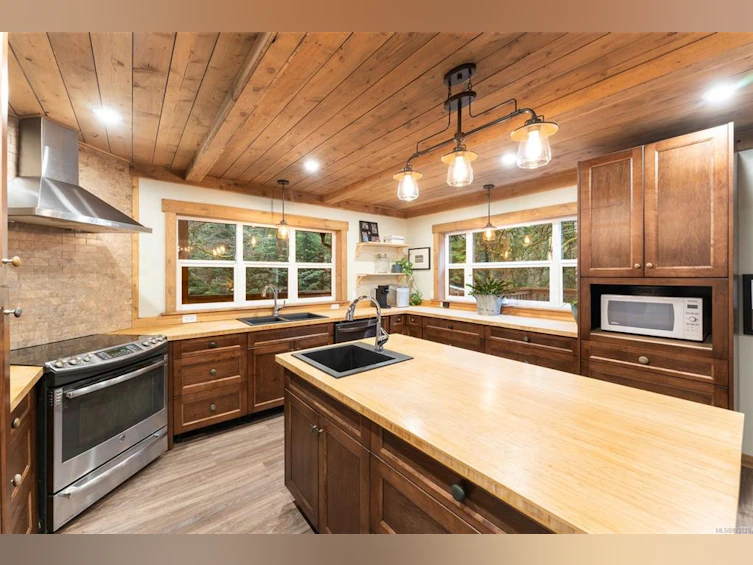 7376 Peri Road, Lake Cowichan, BC, V0R 2G0 - 32