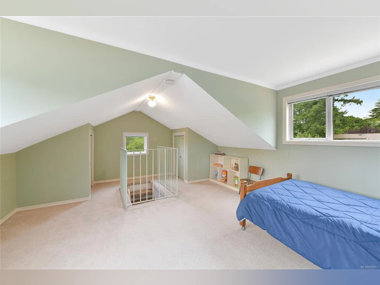 1899 Forrester Street, Saanich, BC, V8R 3G7 - 17