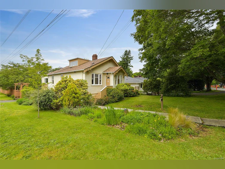 1899 Forrester Street, Saanich, BC, V8R 3G7 - 27