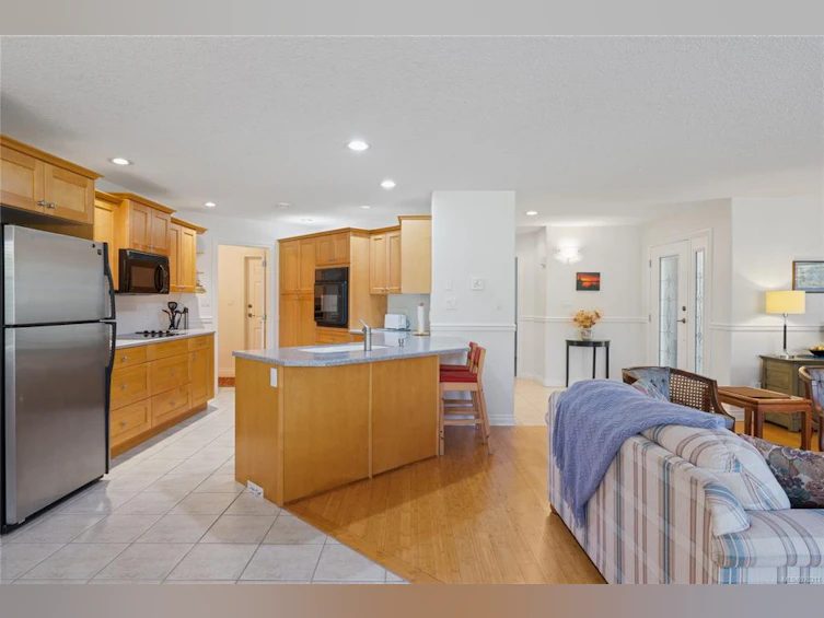 761 Mulholland Drive, French Creek, BC, V9P 2K4 - 23