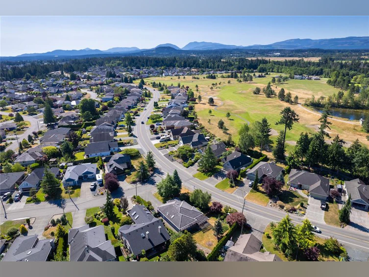 761 Mulholland Drive, French Creek, BC, V9P 2K4 - 51