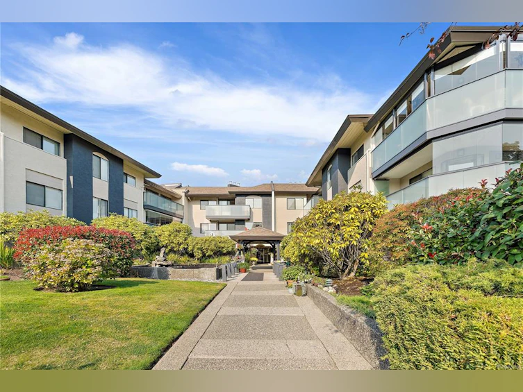 311-3900 Shelbourne Street, Saanich, BC, V8P 4H8 - 5