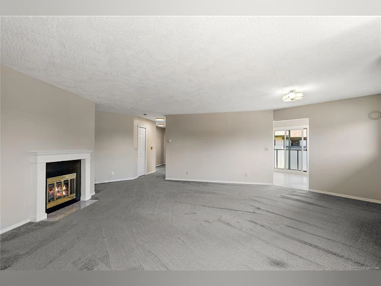 311-3900 Shelbourne Street, Saanich, BC, V8P 4H8 - 9