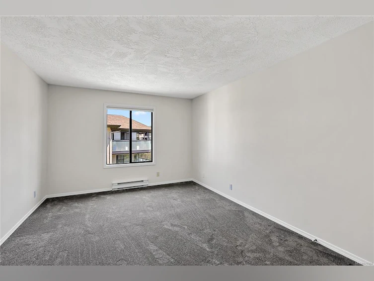 311-3900 Shelbourne Street, Saanich, BC, V8P 4H8 - 18
