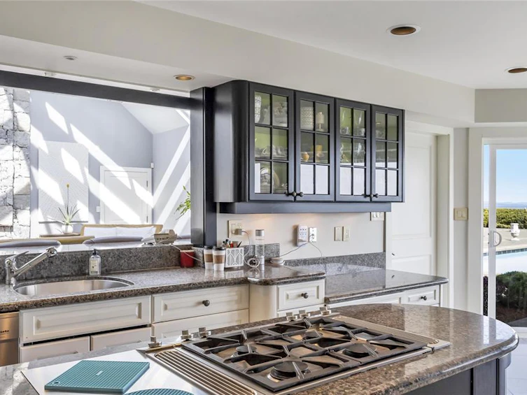 4035 Locarno Lane, Saanich, BC, V8N 3Z9 - 31