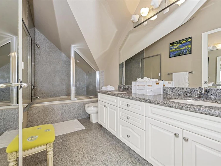 4035 Locarno Lane, Saanich, BC, V8N 3Z9 - 60