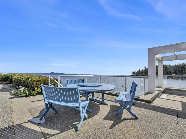 4035 Locarno Lane, Saanich, BC, V8N 3Z9 - 68