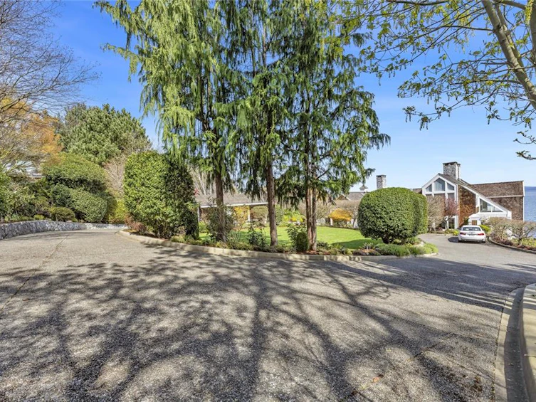 4035 Locarno Lane, Saanich, BC, V8N 3Z9 - 69