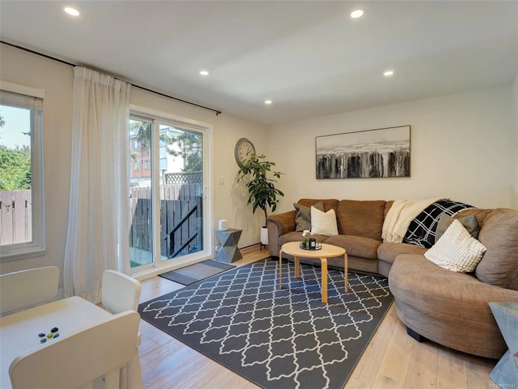 7-1786 Albert Avenue, Victoria, BC, V8R 1Z1 - 3