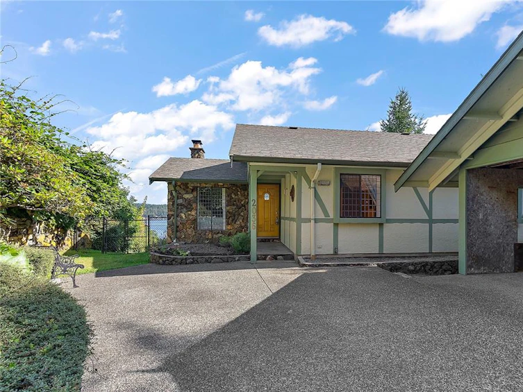 2036 Neptune Road, North Saanich, BC, V8L 5J5 - 18