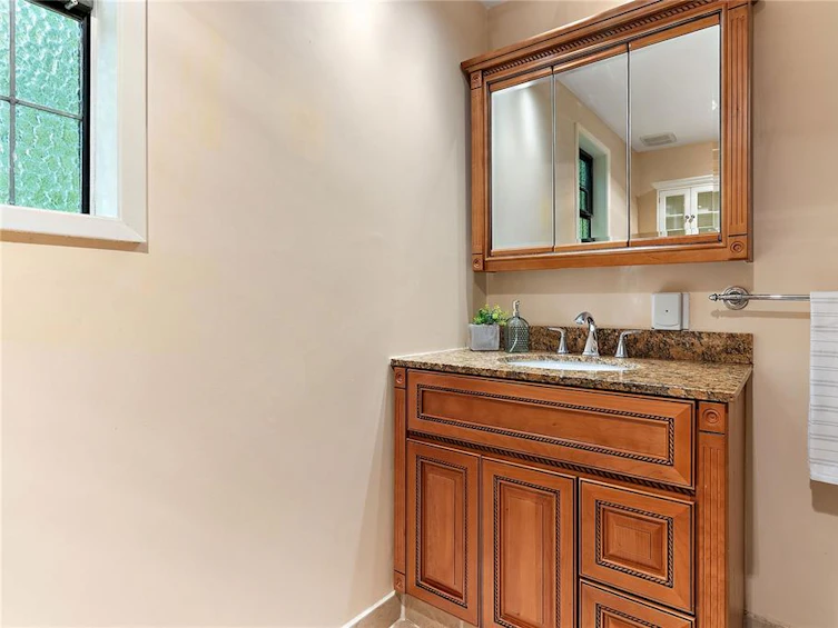 2036 Neptune Road, North Saanich, BC, V8L 5J5 - 23
