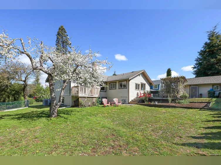 528 3rd Street, Courtenay, BC, V9N 1E8 - 9