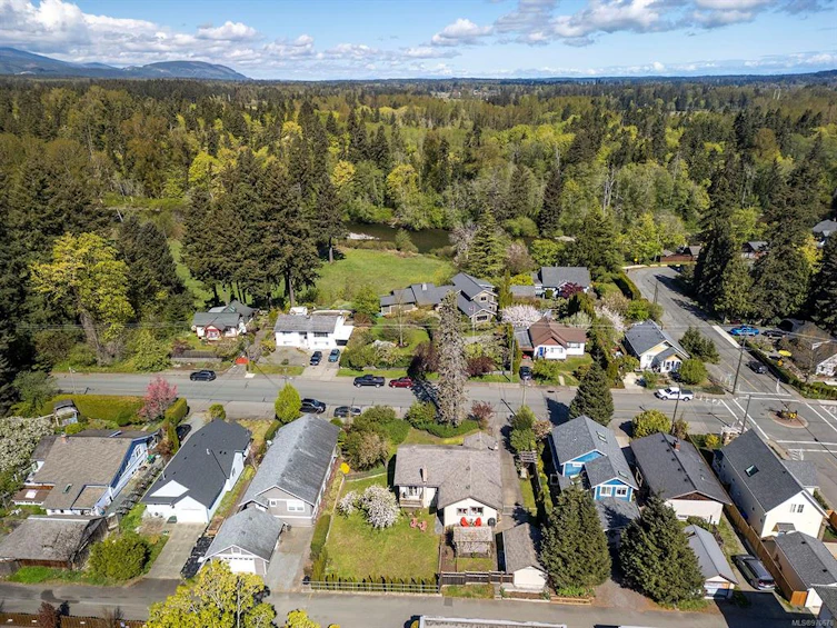 528 3rd Street, Courtenay, BC, V9N 1E8 - 11