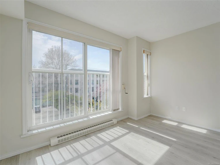 305-1070 Southgate Street, Victoria, BC, V8V 2Z2 - 8