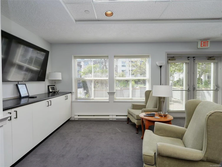 305-1070 Southgate Street, Victoria, BC, V8V 2Z2 - 25