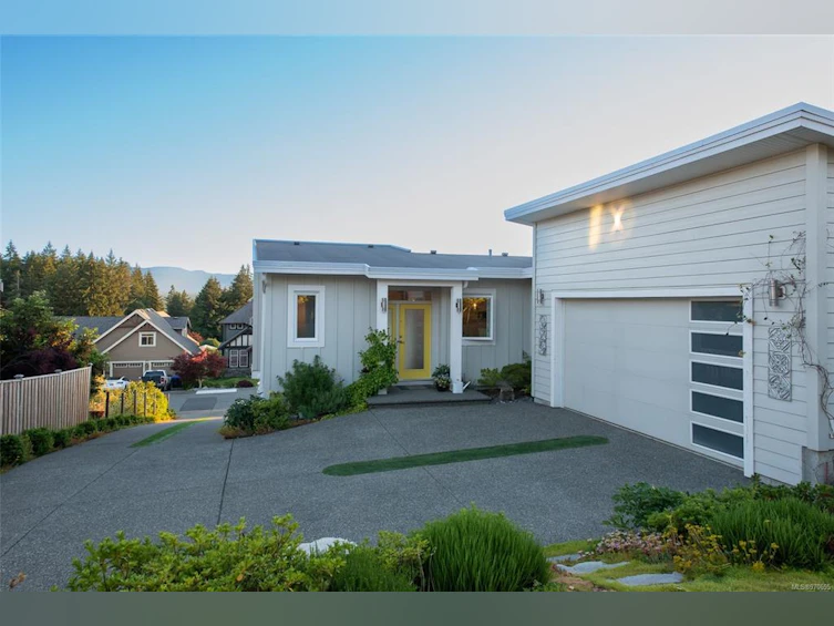 940 View Avenue, Courtenay, BC, V9N 5R2 - 32