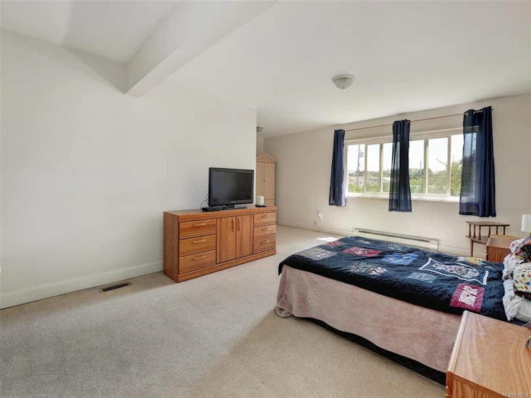 1625 Alderwood Street, Saanich, BC, V8N 1G8 - 17