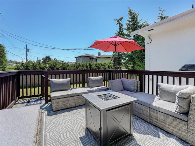 1625 Alderwood Street, Saanich, BC, V8N 1G8 - 31