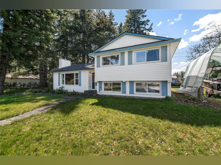 7997 N Island Highway, Black Creek, BC, V9J 1G9
