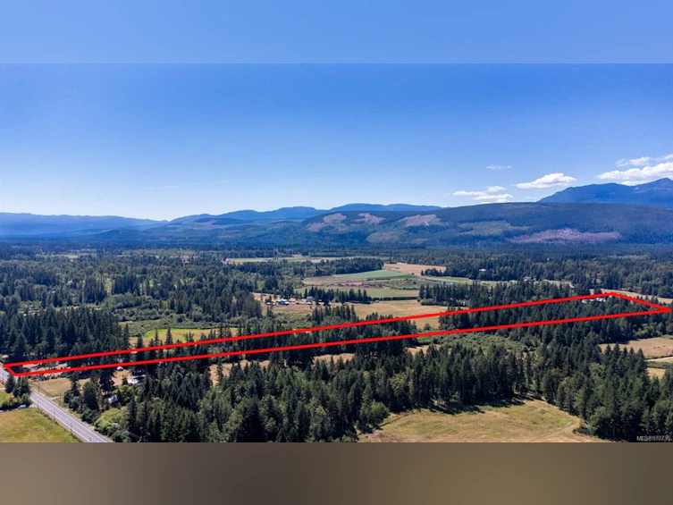 7997 N Island Highway, Black Creek, BC, V9J 1G9 - 6