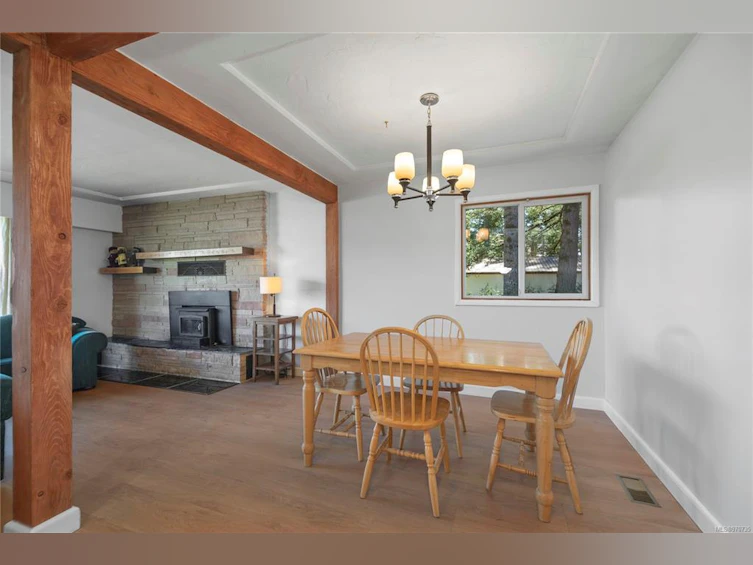 7997 N Island Highway, Black Creek, BC, V9J 1G9 - 11