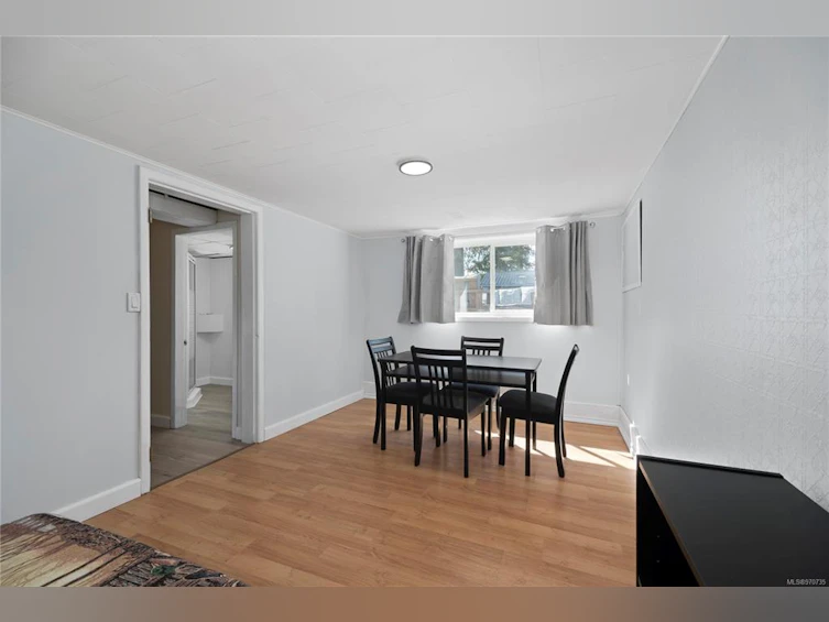 7997 N Island Highway, Black Creek, BC, V9J 1G9 - 26