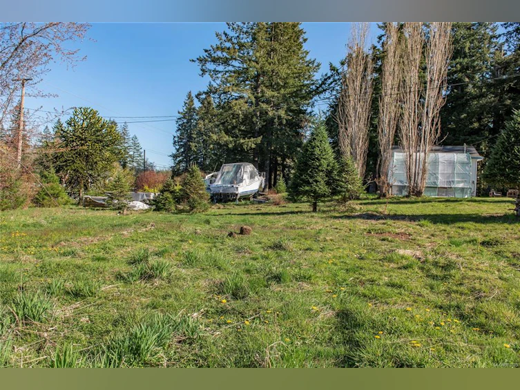 7997 N Island Highway, Black Creek, BC, V9J 1G9 - 40