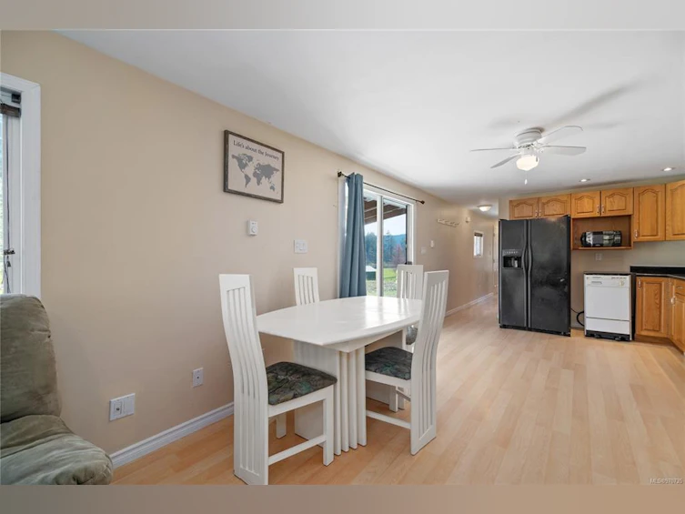 7997 N Island Highway, Black Creek, BC, V9J 1G9 - 47