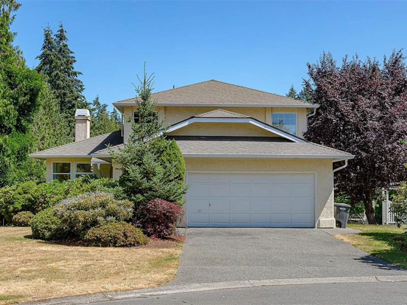 5199 Walema Court, Saanich BC V8Y 2T7