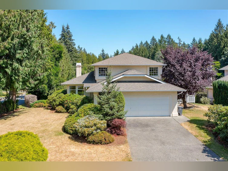 5199 Walema Court, Saanich, BC, V8Y 2T7 - 4