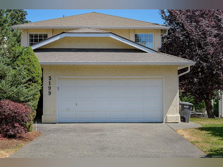 5199 Walema Court, Saanich, BC, V8Y 2T7 - 5