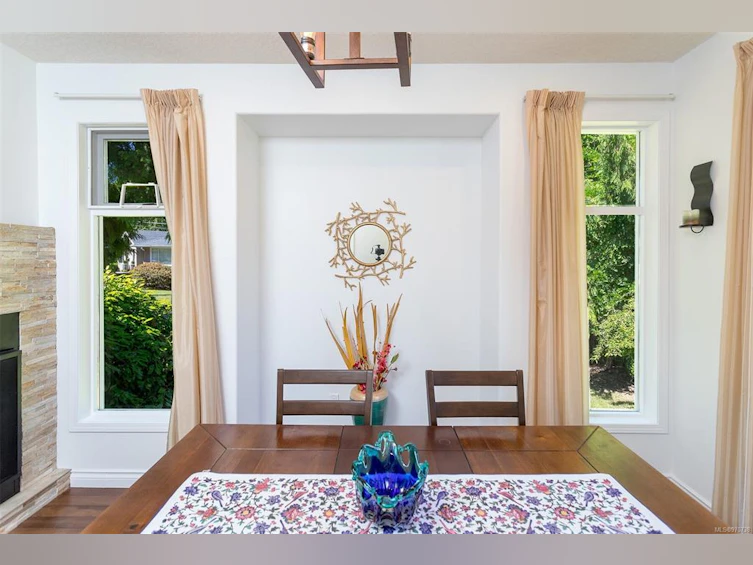 5199 Walema Court, Saanich, BC, V8Y 2T7 - 18