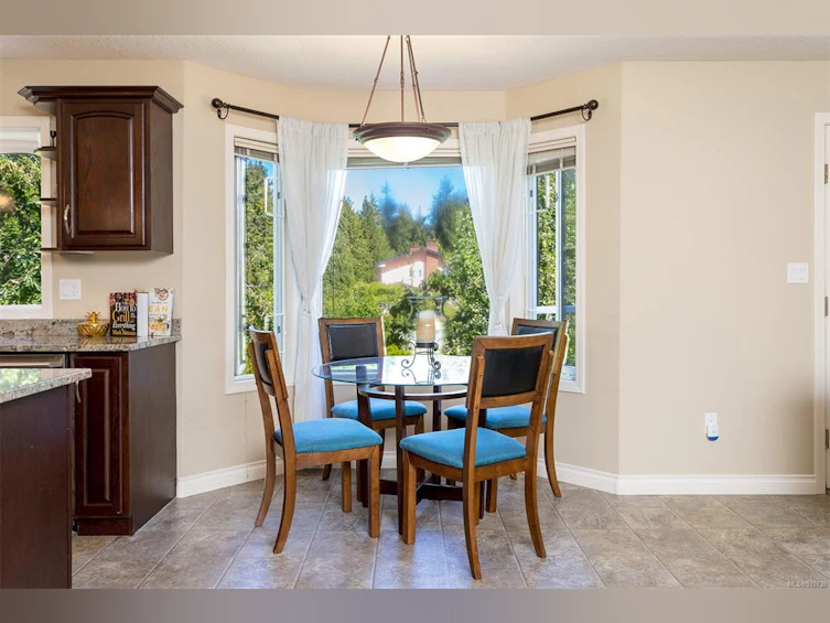5199 Walema Court, Saanich, BC, V8Y 2T7 - 24