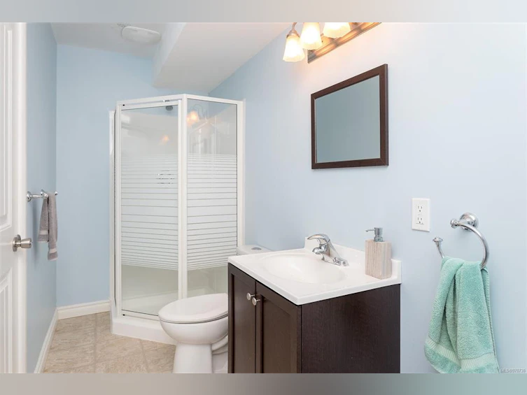 5199 Walema Court, Saanich, BC, V8Y 2T7 - 57