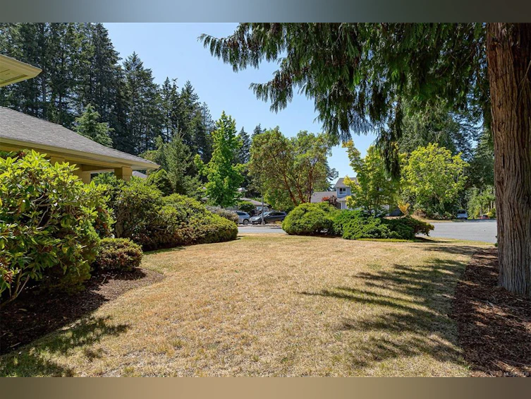 5199 Walema Court, Saanich, BC, V8Y 2T7 - 58