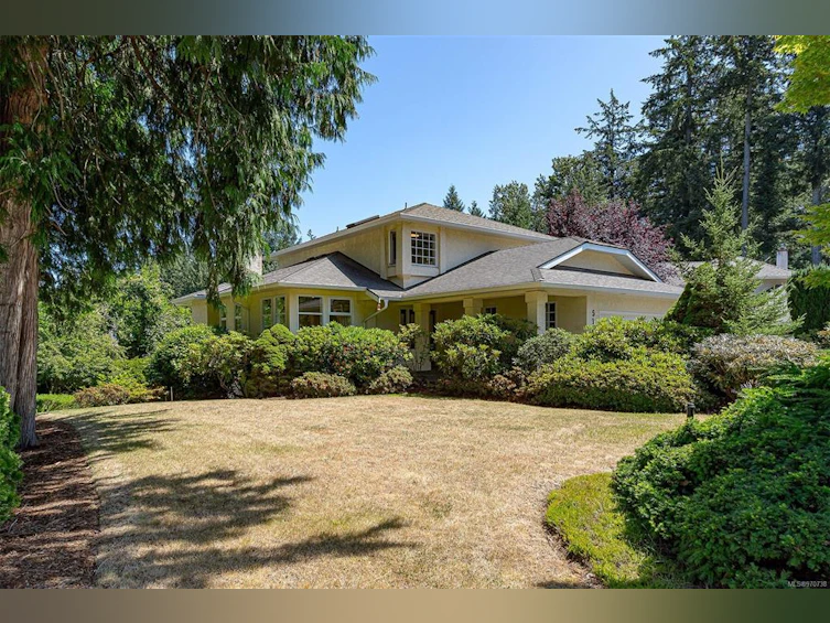 5199 Walema Court, Saanich, BC, V8Y 2T7 - 59