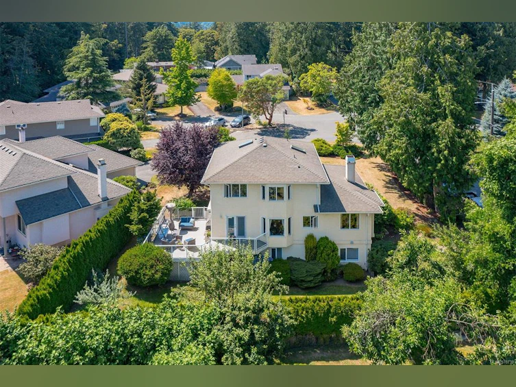 5199 Walema Court, Saanich, BC, V8Y 2T7 - 73