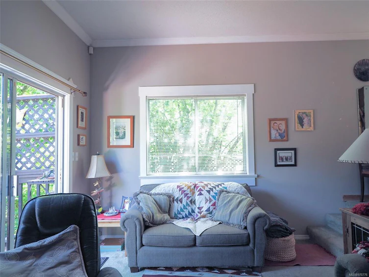 528 Walter Avenue, Saanich, BC, V9A 2E5 - 8