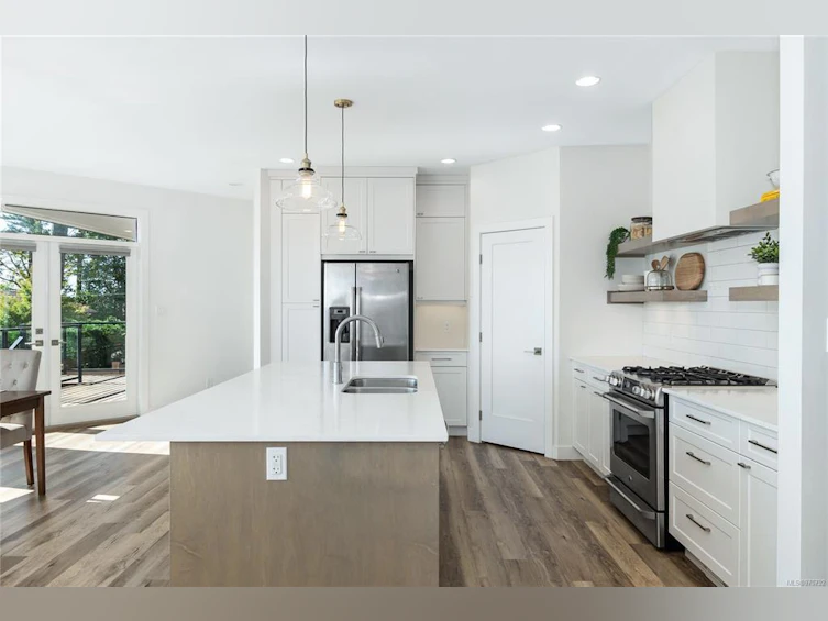 1349 Galerno Road, Campbell River, BC, V9W 1J8 - 7
