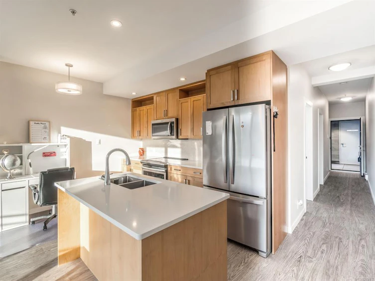 407-91 Chapel Street, Nanaimo, BC, V9R 5H3 - 6