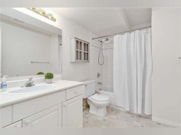 2631 Capital Heights, Victoria, BC, V8T 3M1 - 19