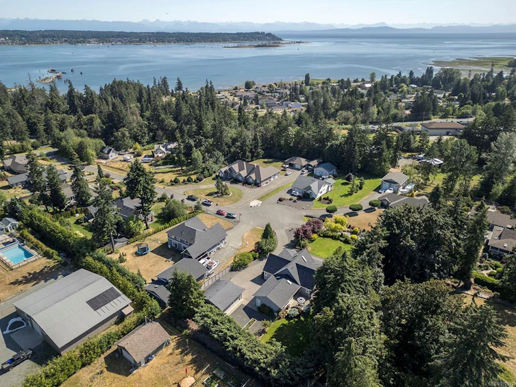 11 Little Bear Way, Courtenay, BC, V0R 2V0 - 11