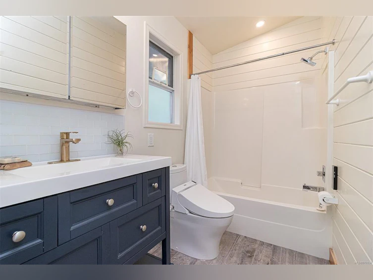 7124 W Grant Road, Sooke, BC, V9Z 0N6 - 21