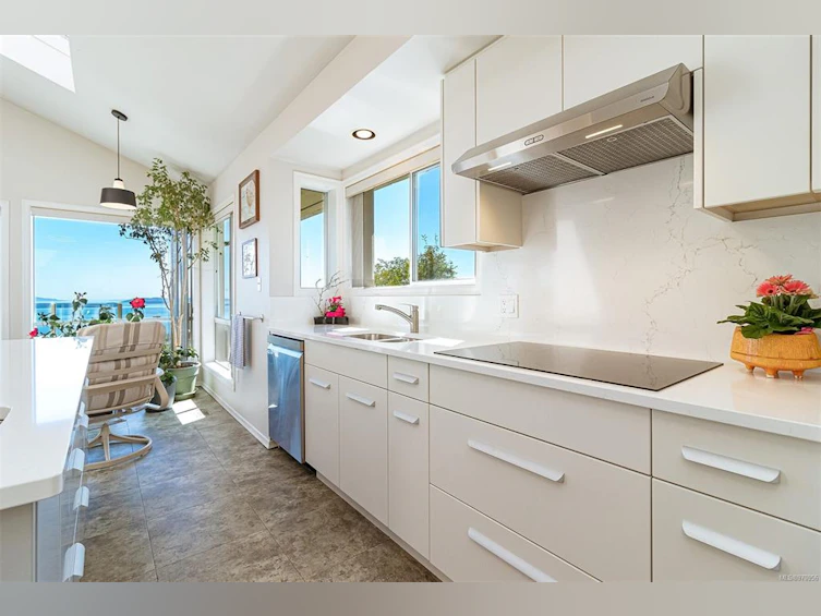 8859 Park Pacific Terrace, North Saanich, BC, V8L 4S1 - 9