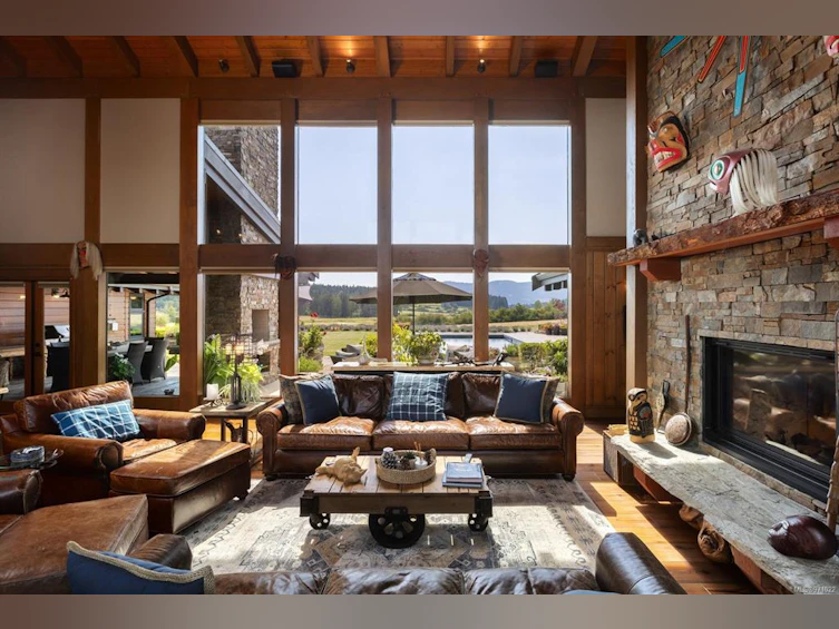 1563 Mt. Newton Cross Road, Central Saanich, BC, V8M 1L1 - 12